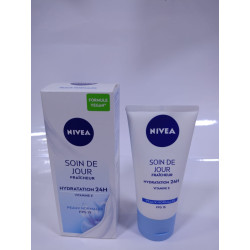 Nivea Fresh Day Cream 24H Hydration SPF 15