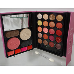 Small all-in-1 makeup palette
